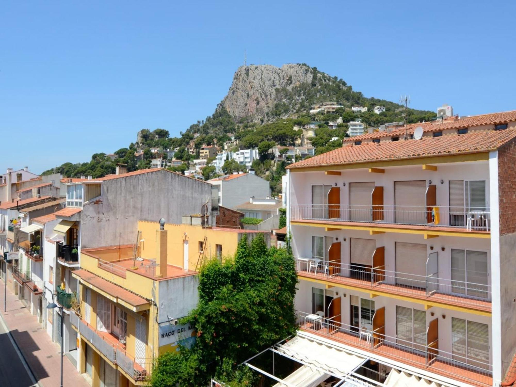 The In Estartit Has 3 Bedrooms
